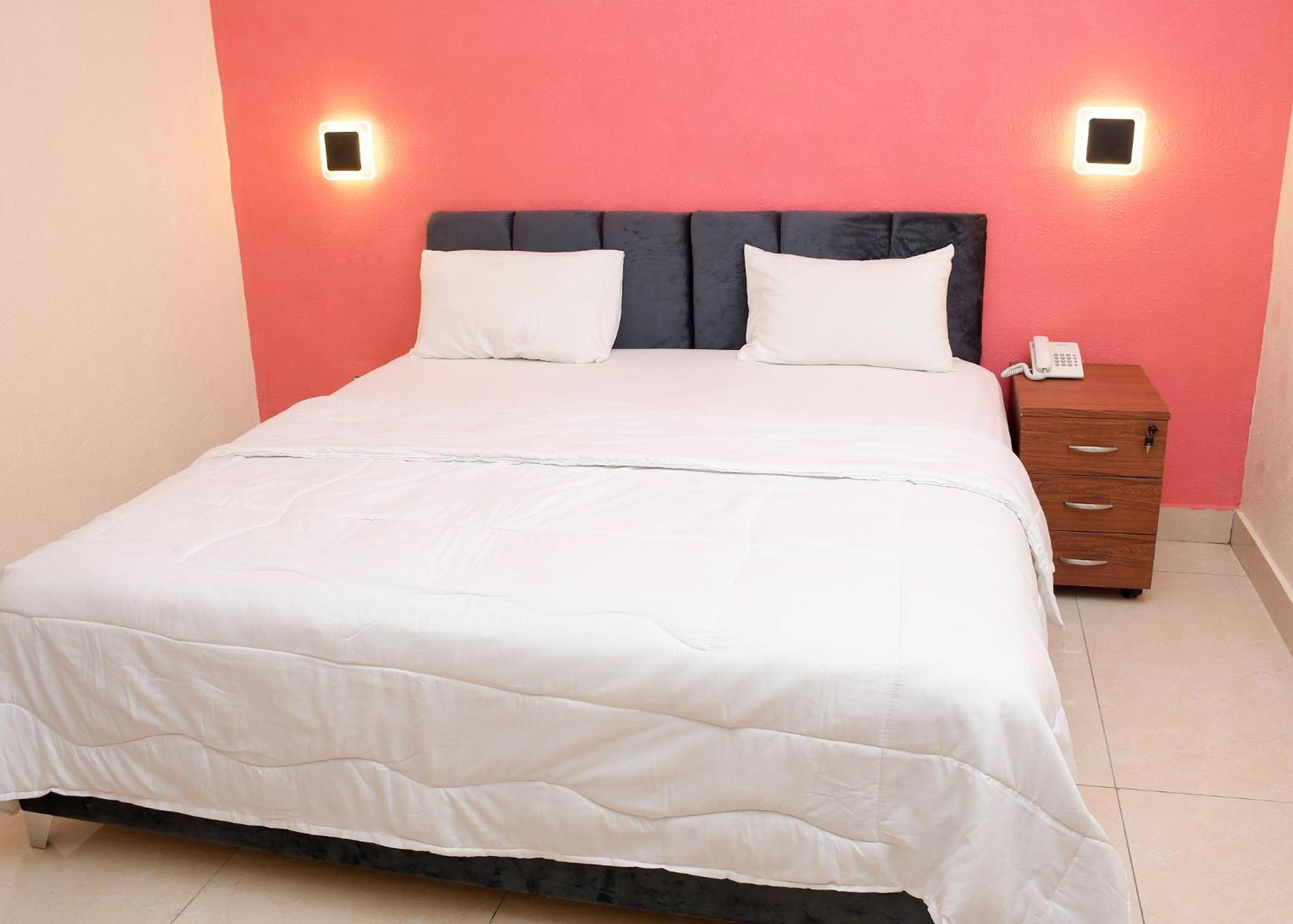Hotel Mavilla Kotonu Zewnętrze zdjęcie