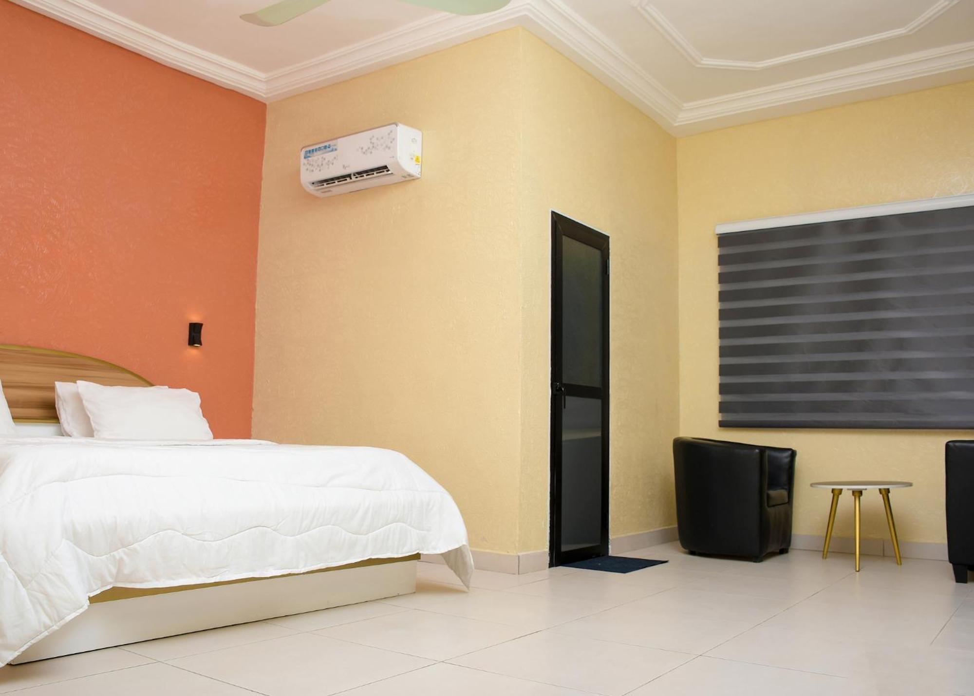 Hotel Mavilla Kotonu Zewnętrze zdjęcie