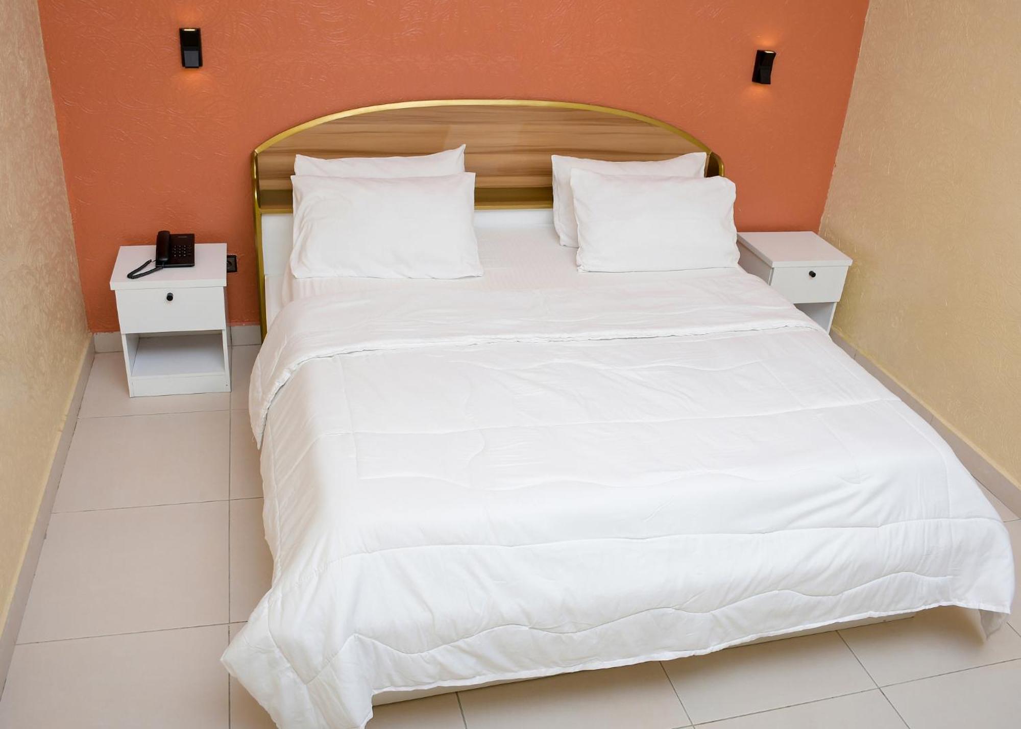 Hotel Mavilla Kotonu Zewnętrze zdjęcie